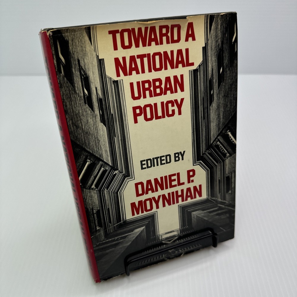 Toward a National Urban Policy edited by Daniel P. Moynihan 1970 HC Vintage