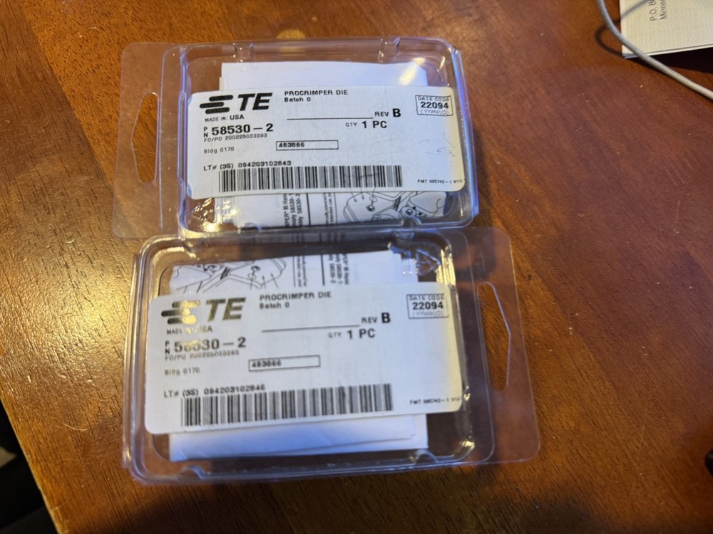 2 x TE Connectivity PRO-CRIMPER Die Set 58530-2