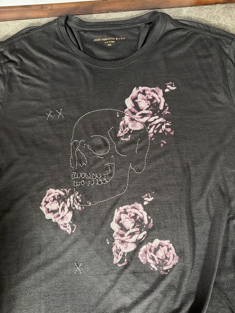 John Varvatos XXL USA Men’s Skull Floral T Shirt