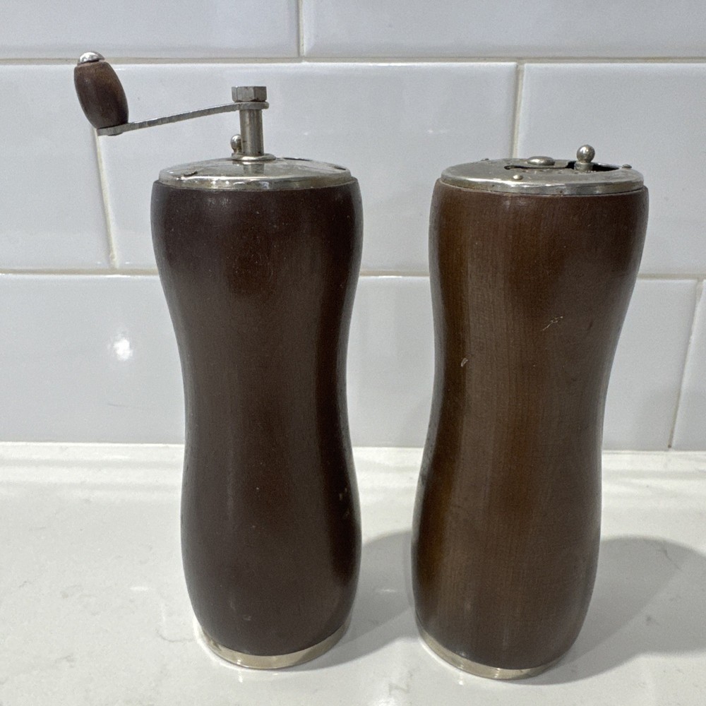Vintage Wood Salt And Pepper Shakers Pepper Mill Grinder Made In Japan, Kitchen