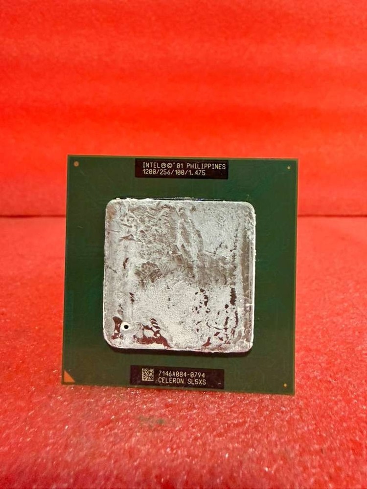 Intel Celeron SL5XS CPU 1.2GHZ 1200/256/100/1.475 7149A654-0288