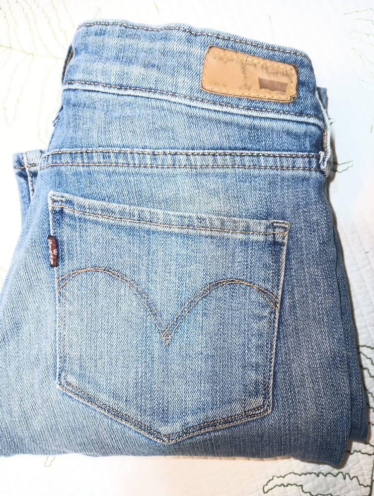 LEVI'S STRAUSS & CO Jeans Too Superlow Women Size W26 L32