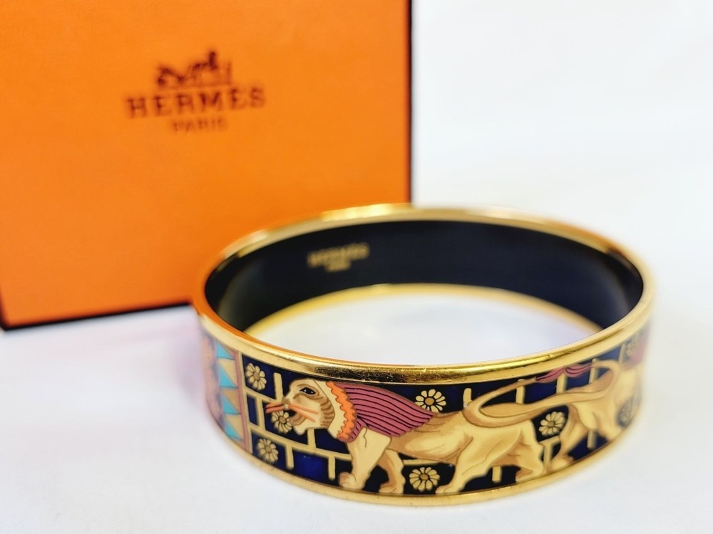 HERMES Lion Gold Enamel Bangle Bracelet Pre-Owned