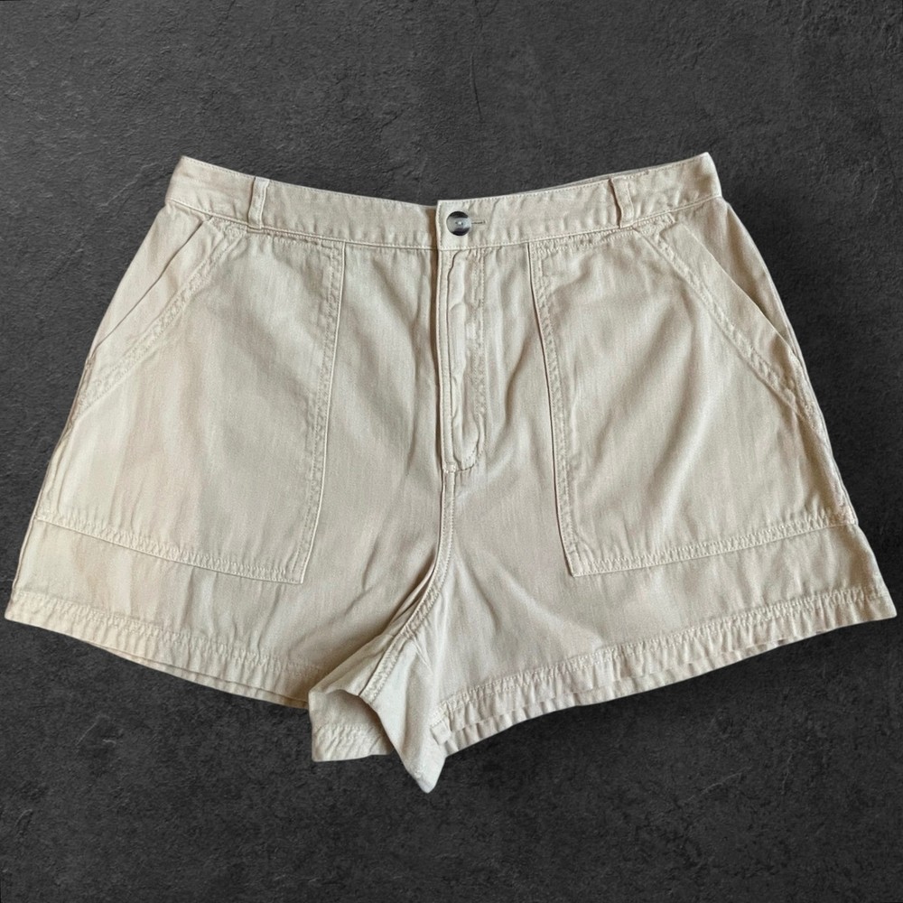 Universal Thread Womens Tan Utility Shorts Size 12 High Rise Cargo Pockets