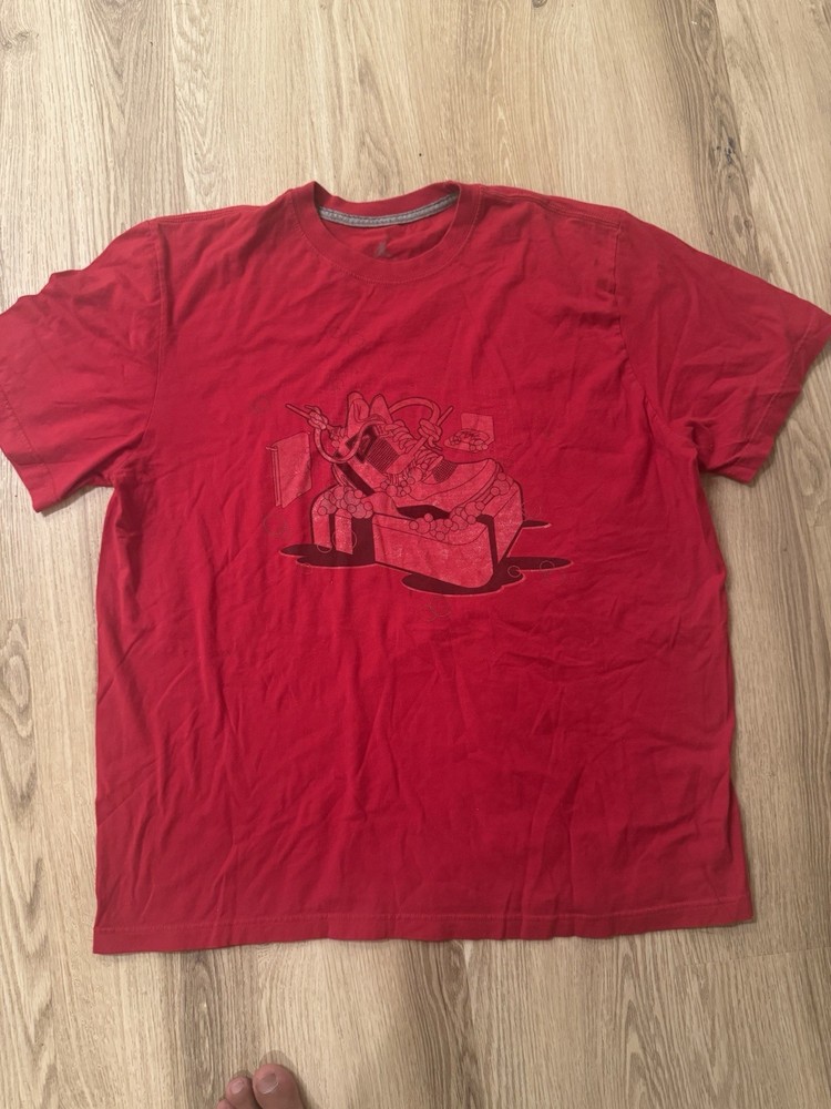 Vintage Rare Nike Jordan T-Shirt Red Graphic All Over Print Logo Men’s XL