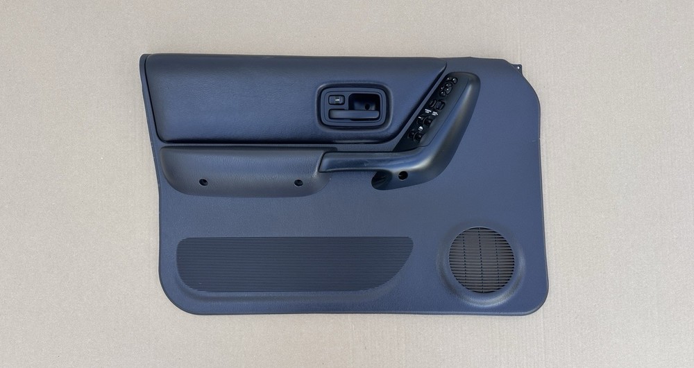 Jeep Cherokee XJ 97-01 OEM Driver Left Front Interior Door Panel Agate Dark Gray