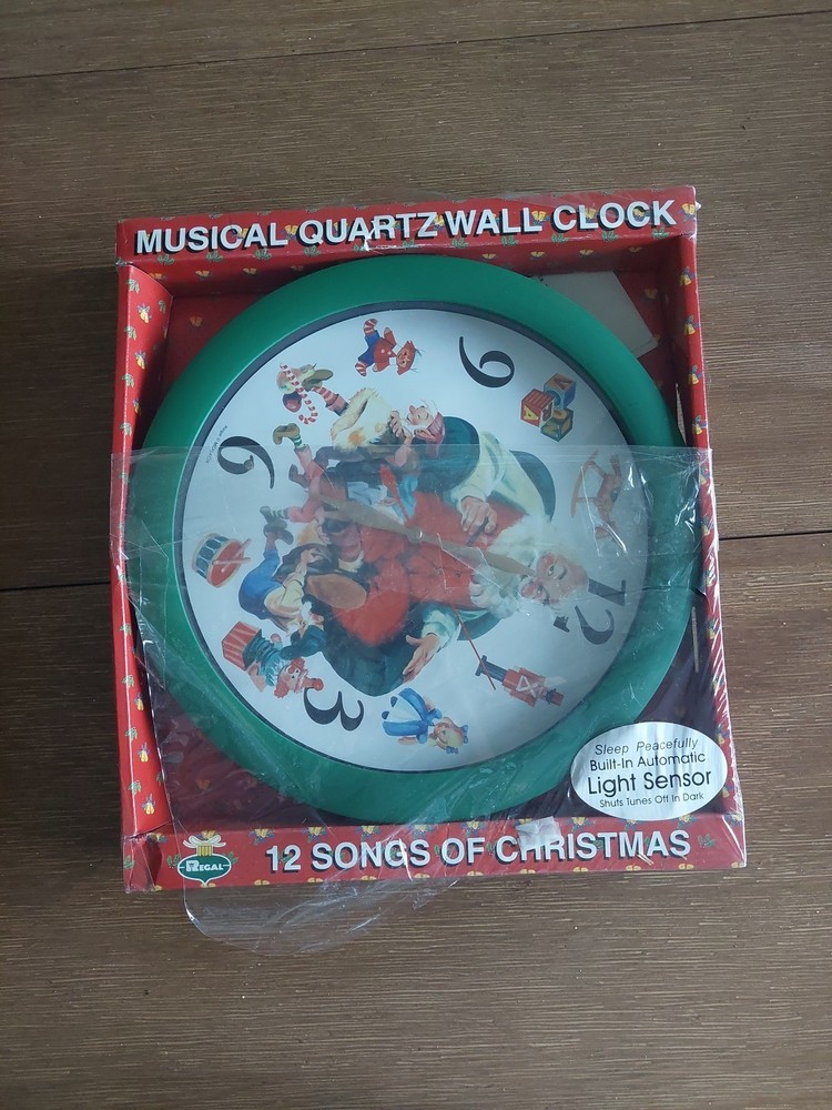 Musical Quartz 12 songs Of  Christmas Wall Clock Vintage Christmas Clock