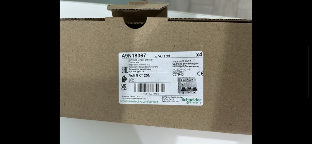 Schneider A9N18367 MCB 100A C 3P C120N