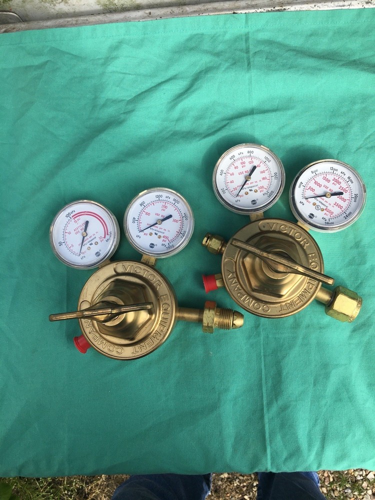 Victor  Guages Acetylene Sr-460-A  & Oxygen Sr-450-D .Excellent Unused Cond. Nos