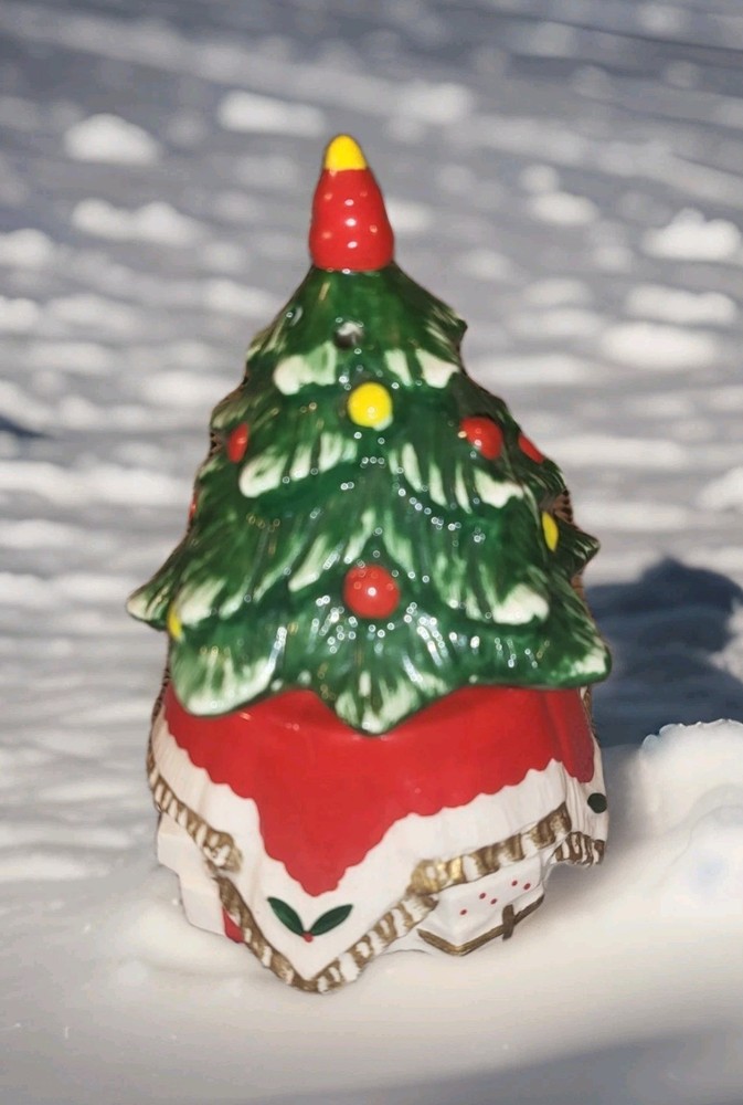 Salt And Pepper Shakers Vintage - Lefton, Christmas Tree