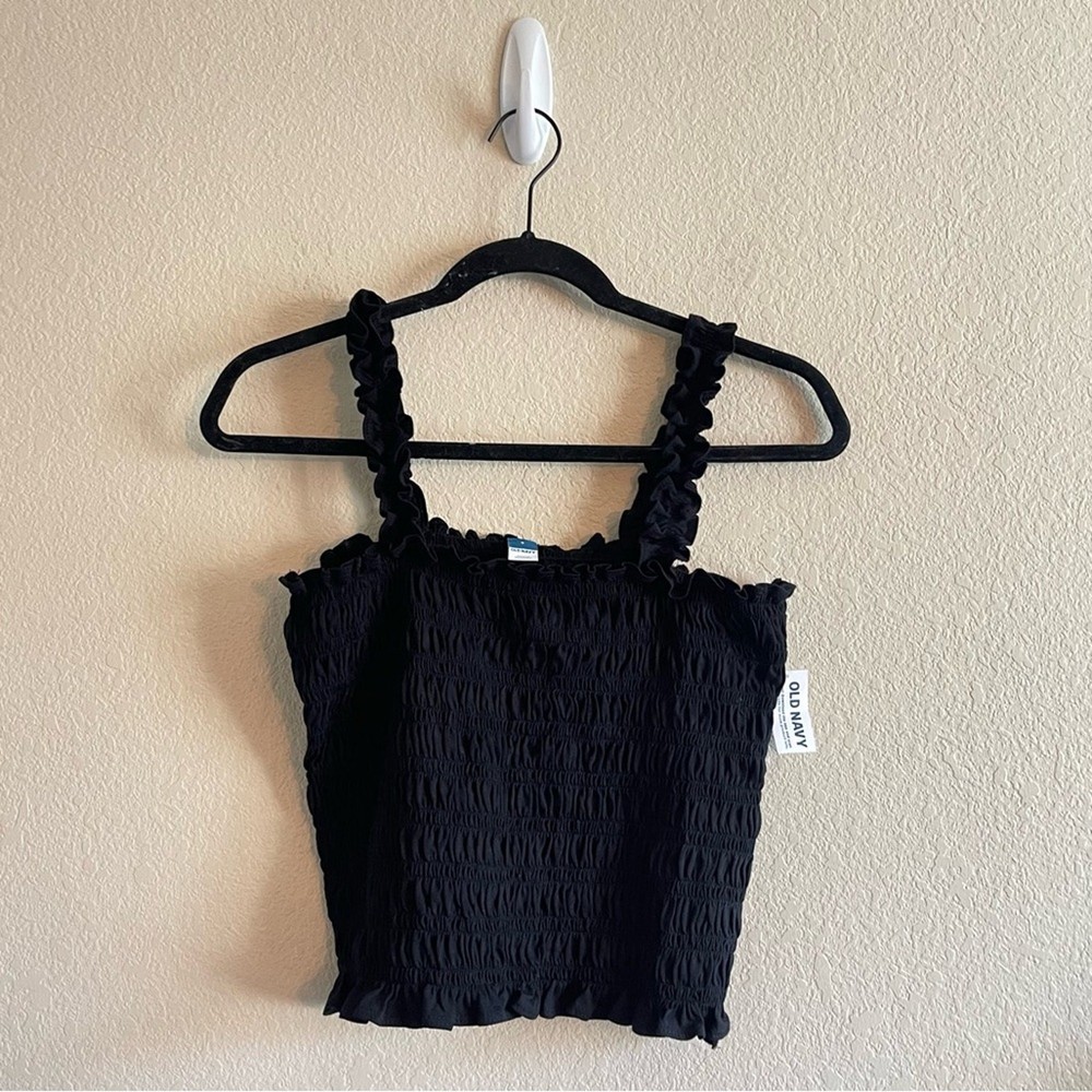 NWT Old Navy Fitted Smocked Tank Top in Black Sleeveless Women's Size Small