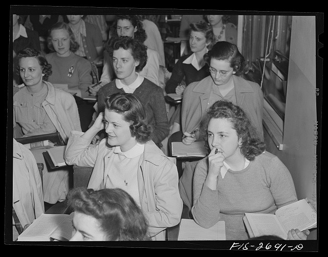 Photo:Ames Iowa USA 1942 Iowa State College Child Psychology Class