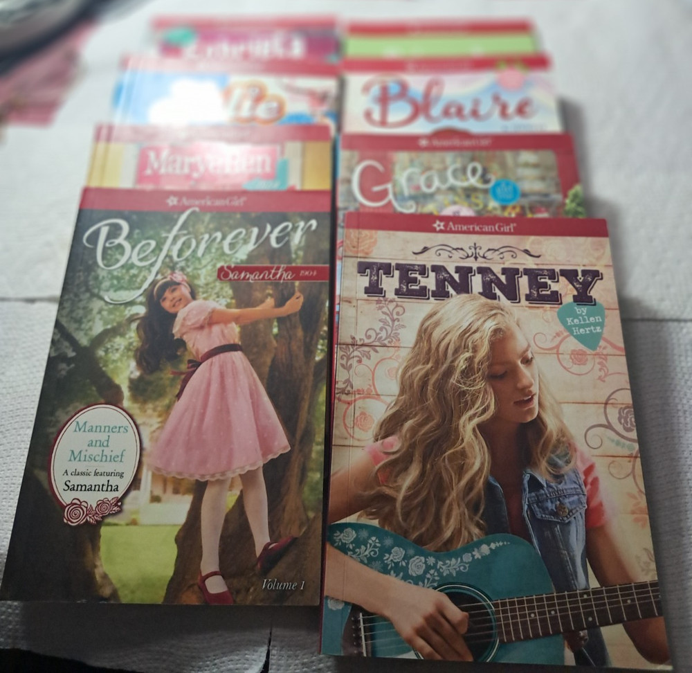 American Girl 8 book lot Julie Maryellen Samantha Blaire Grace Tenney Gabriela