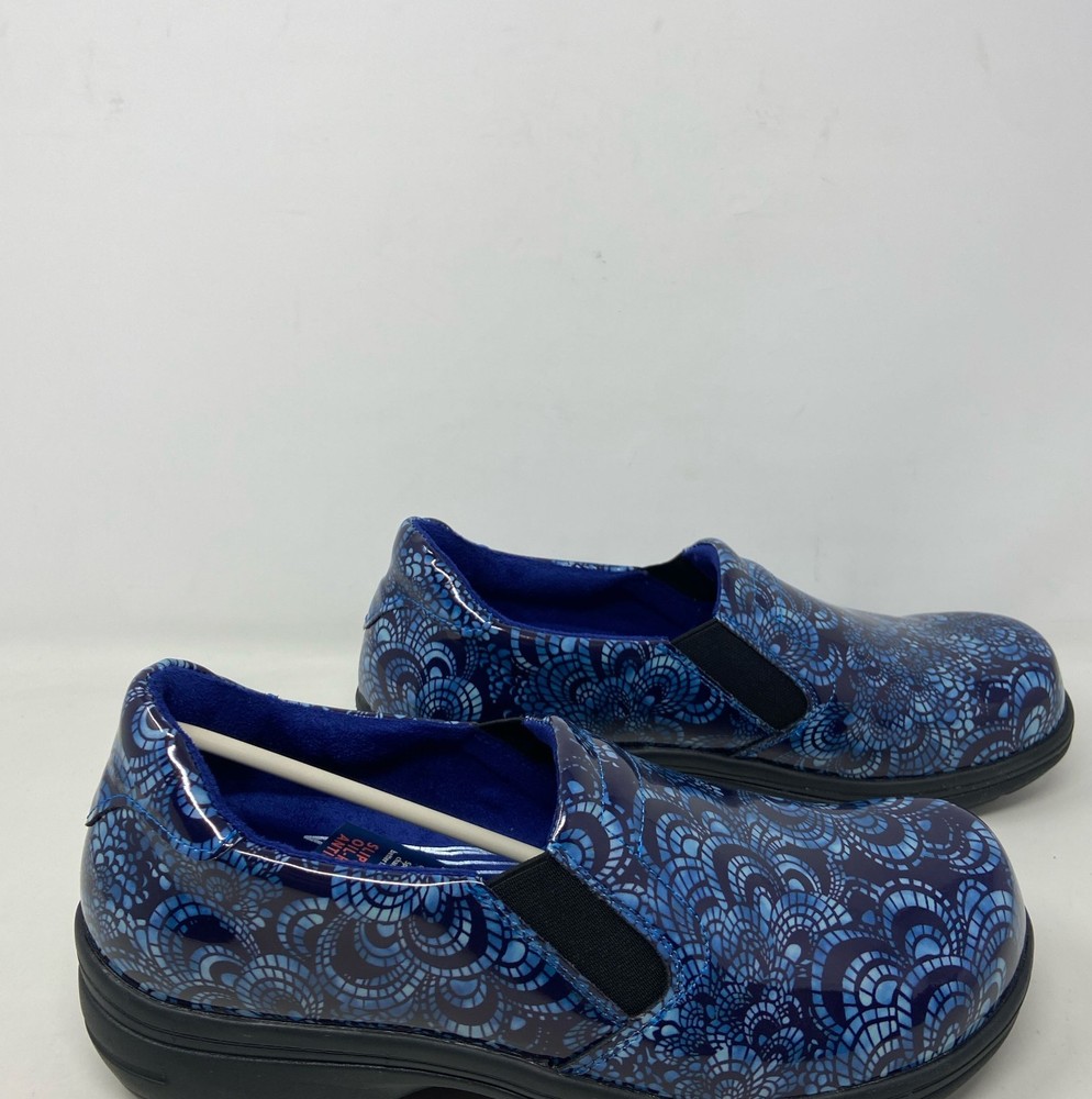 Easy Works by Easy Street Bind Women’s Slip-Resistant Clog - Blue Mosaic Patent