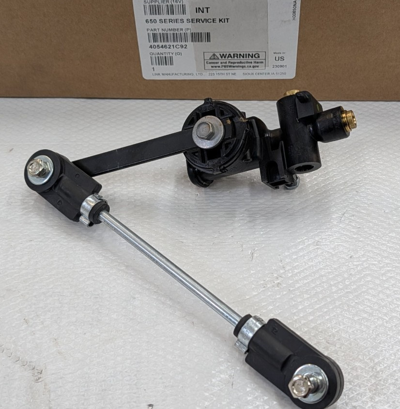 4054621C92 International Height Control Valve Leveling Cab Suspension Link H0650
