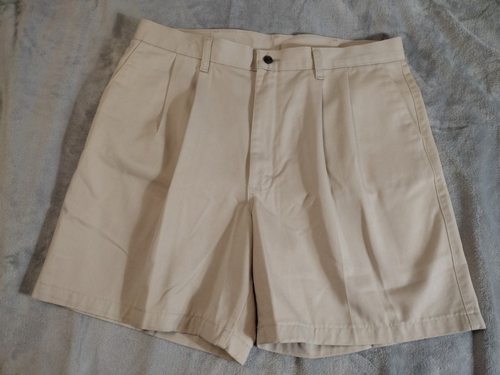 VTG Lee Shorts Men's 36x6 Ivory Double Pleated Twill Classic Preppy Golf Cotton