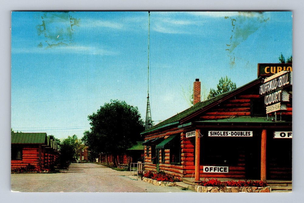 Cody WY-Wyoming Buffalo Bill Court Vintage Postcard