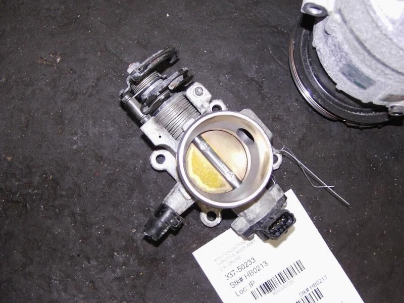 KIA SOUL 10-11 2.0L Throttle Body Valve Assembly with Cruise Control