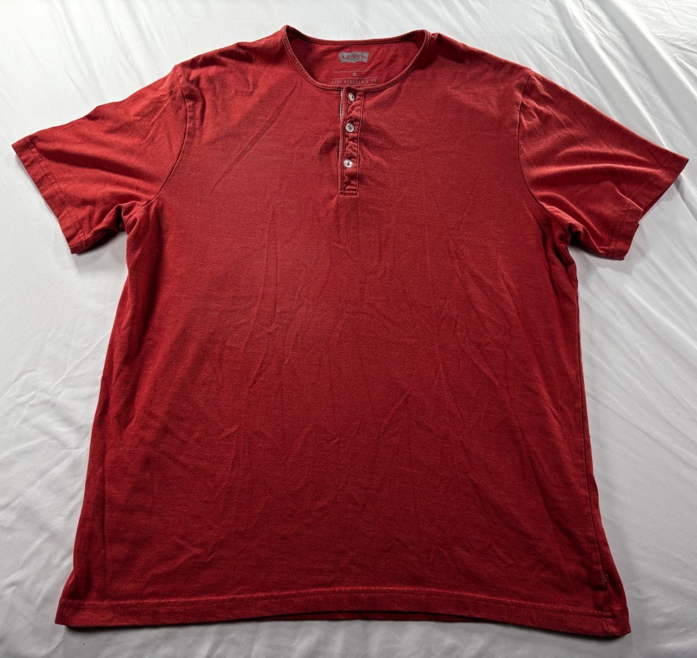 Levi’s Henley T Shirt Mens Sz XL Red Tab Short Sleeve Cotton Blend Red Soft