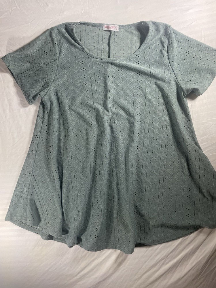 BELAROI Green Lace Geometric Tunic Blouse 2X Plus Size Short Sleeve Women's Top