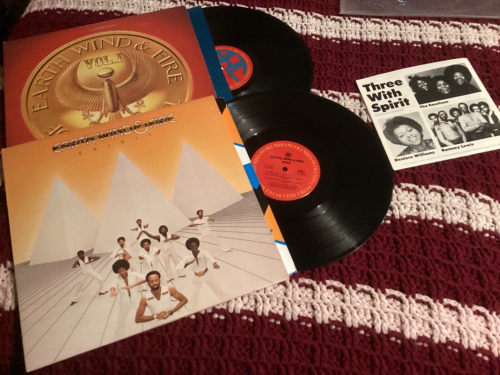 Earth Wind And Fire-Spirit - with bonus Three with spirit-45 vinyl LP- Best of-