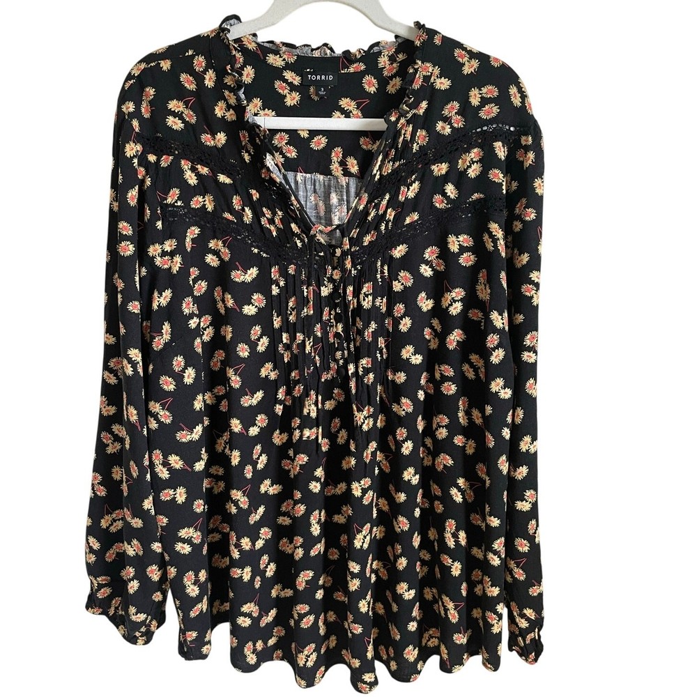 Torrid 3X Floral V-Neck Peasant Top with Ruffle Collar and Tie Front