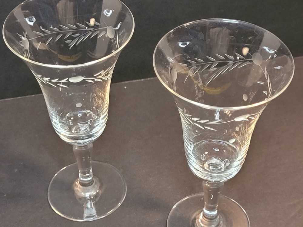 Pair Elegant Etched Cordial  Stemware Sherry Glasses Set of 2 Barware
