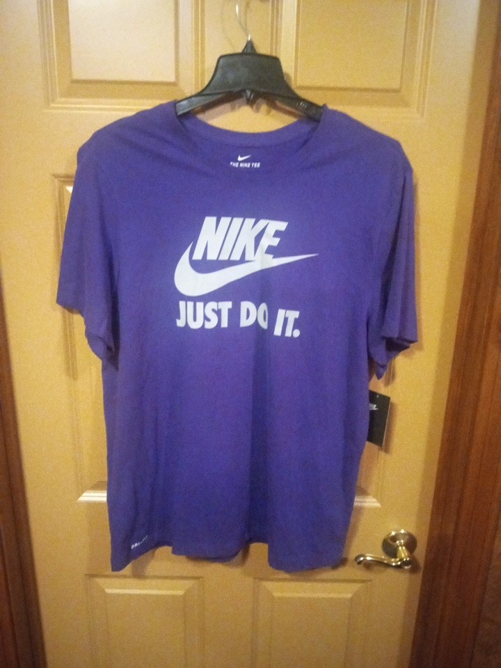 Nike Men's 2xl T Shirt Purple