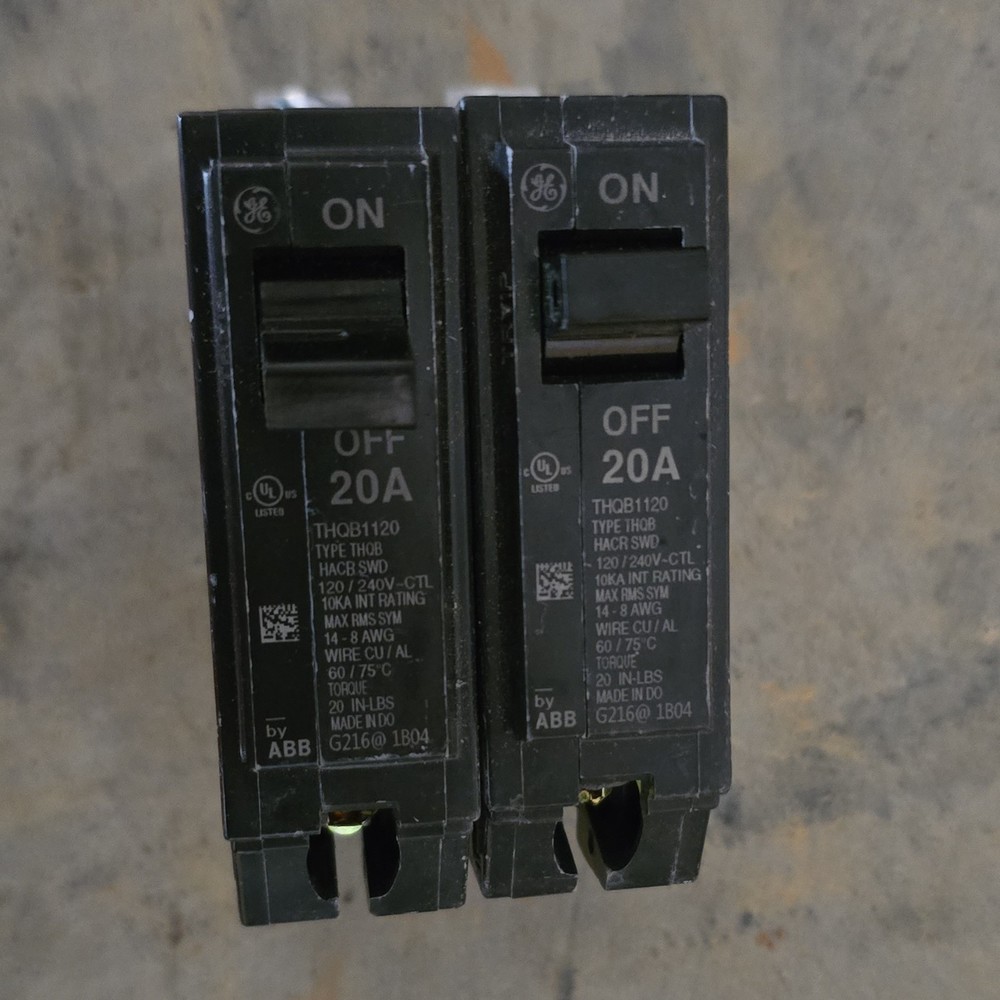 GE Pack of 2 THQB1120 20A SWD Circuit Breakers 120/240V Black