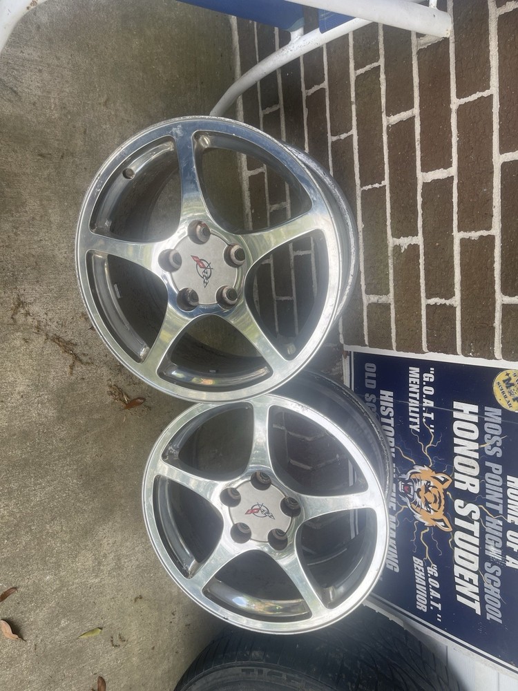 Chevrolet Corvette C6 Rims/Tires