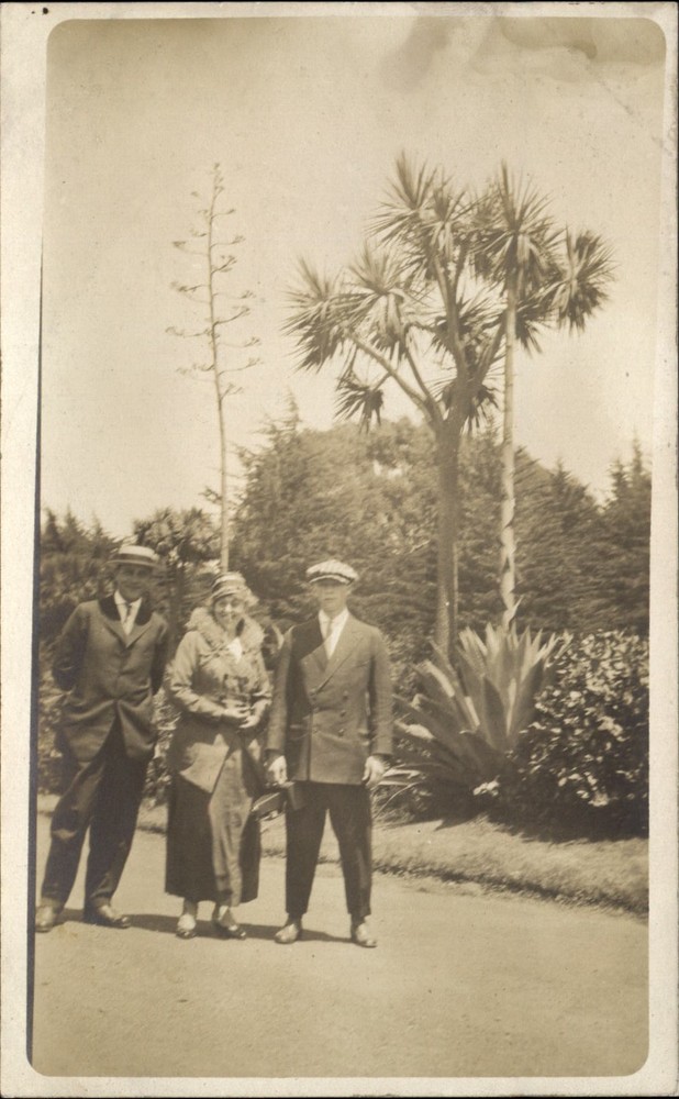 RPPC Century Plant Southern California? ~ Edwardian fashion~ photo postcard