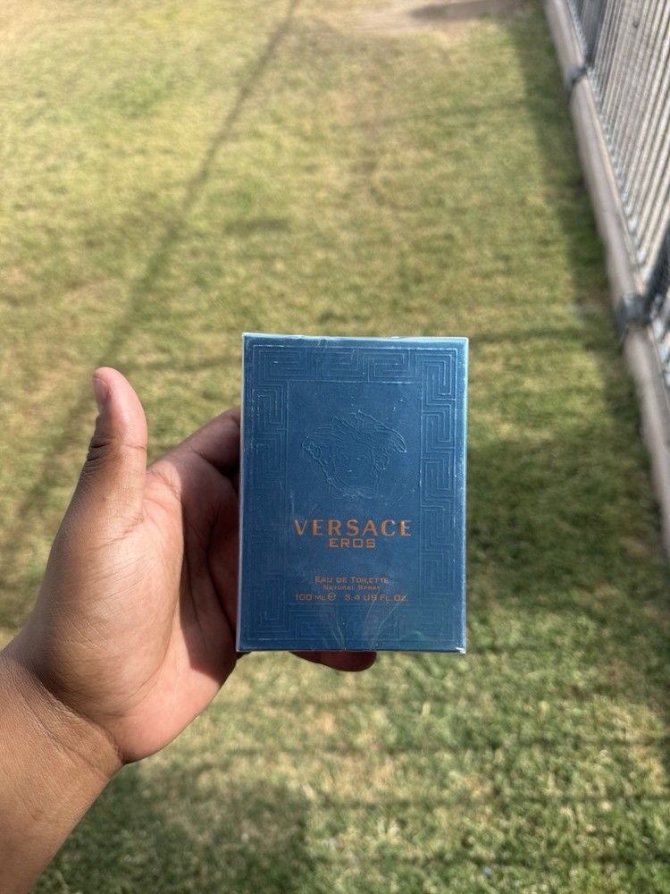 Versace Eros Eau de Toilette Spray 3.4 fl oz Regular Size Men's Fragrance