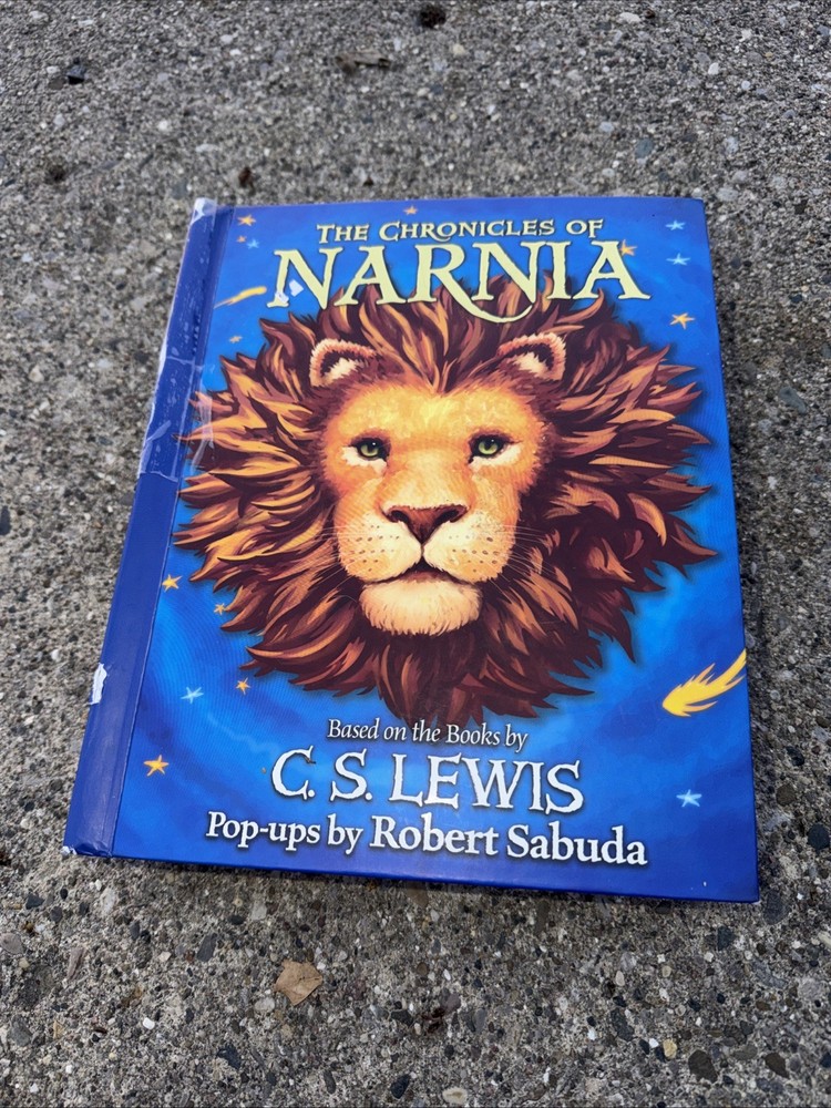Chronicles of Narnia Pop-Up based on the books of C.S. Lewis, popups by Robert S