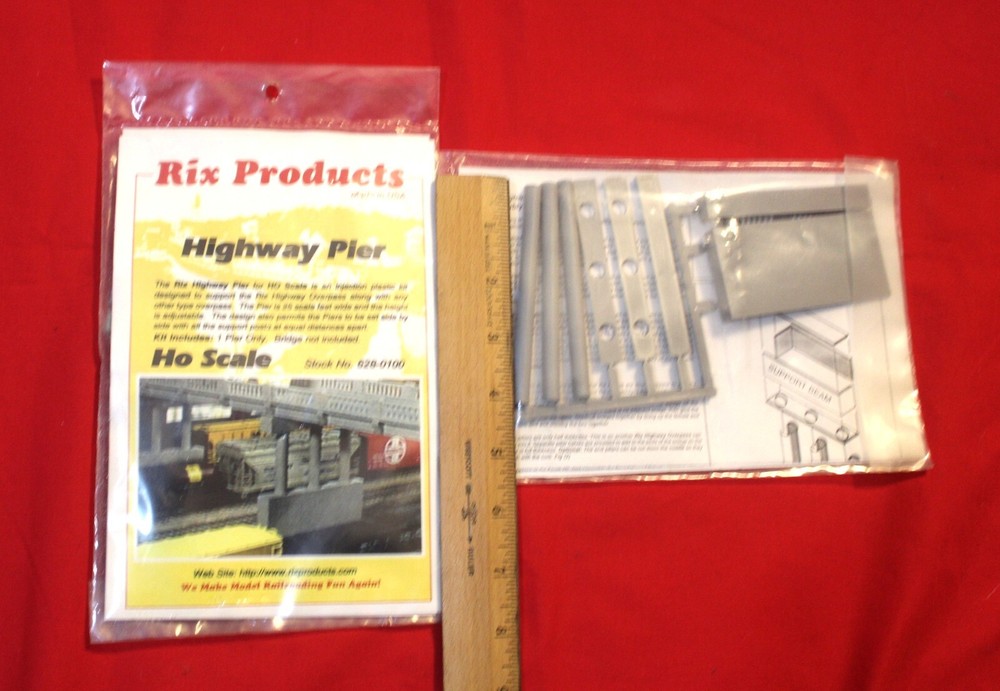 Rix Products Kit - Early 1930's Classic Pier Highway Overpass- HO Scale