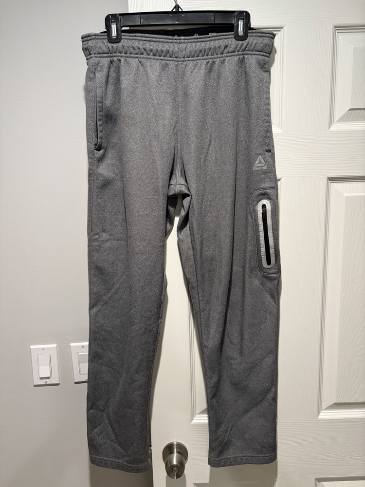 Reebok Men's Gray Fleece Sweatpants M Regular Drawstring Pockets Tapered
