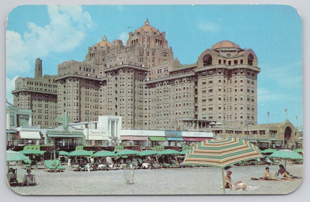 Traymore Hotel Atlantic City NJ Beach Linen Postcard 1957