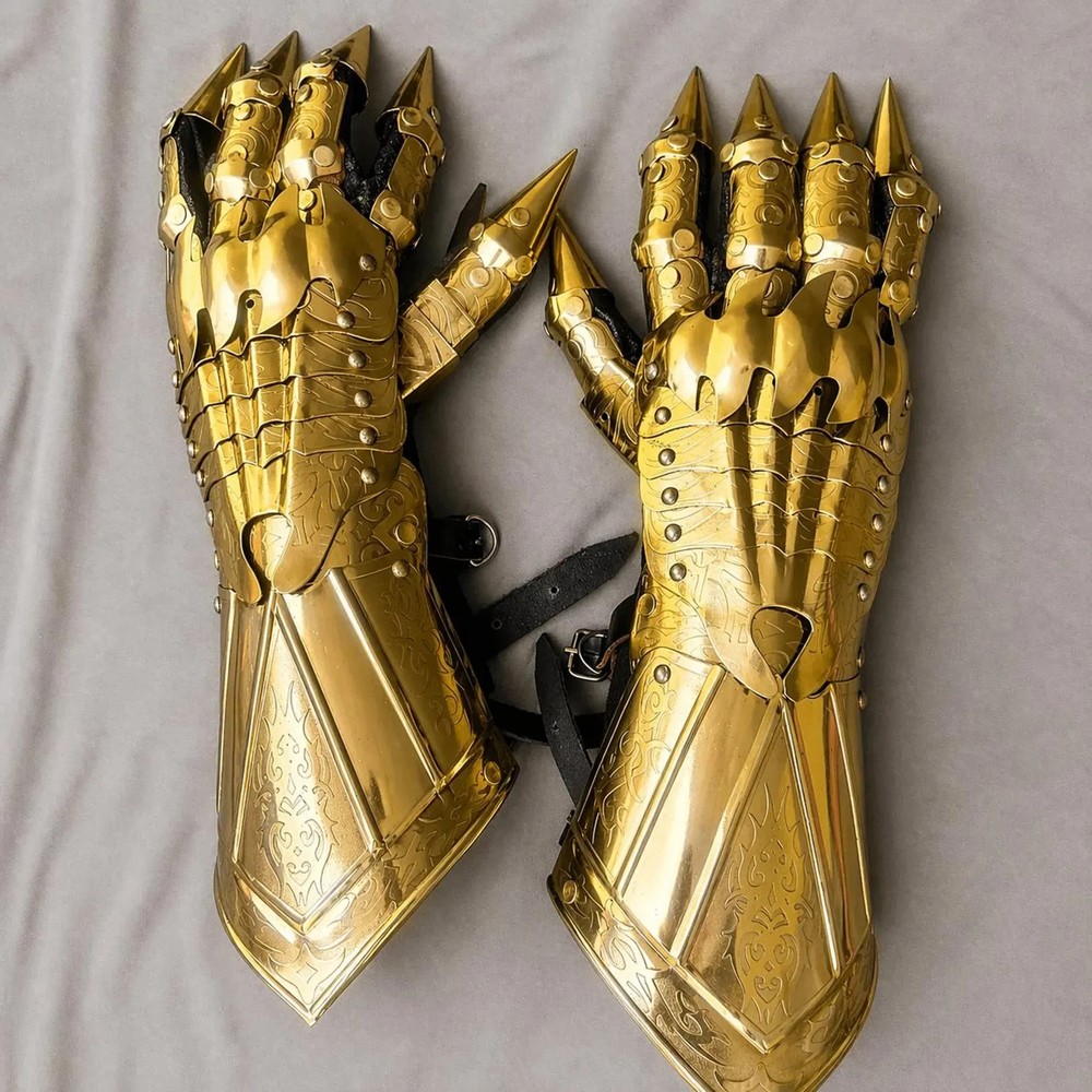 Golden Spiked Steel Gauntlets – Medieval Knight Hand Armor, Gothic LARP Cosplay