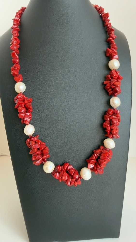Baroque Freshwater Pearl & Red Natural Stone Chip Beaded Necklace | Toggle Clasp