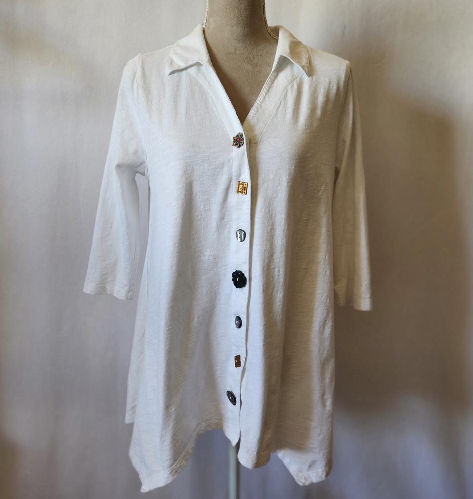 Soft Surroundings Women's Size M White Danielle Button Down Asymmetrical Hem Top