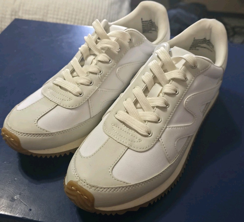 Universal Thread White Mercedes Sneakers Size 9