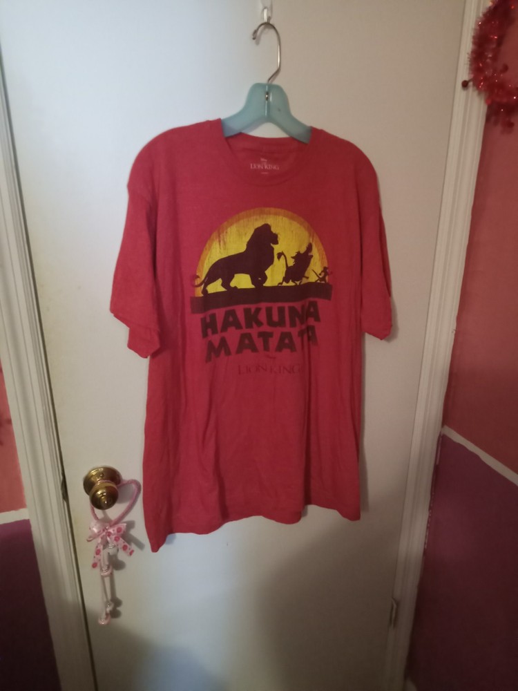 Men's Size XL Disney Lion King Graphic Tshirt