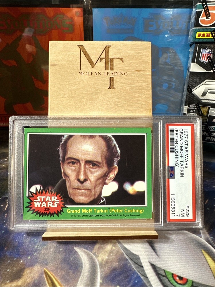 Grand Moff Tarkin (Peter Cushing) - 1977 Topps Star Wars #229
