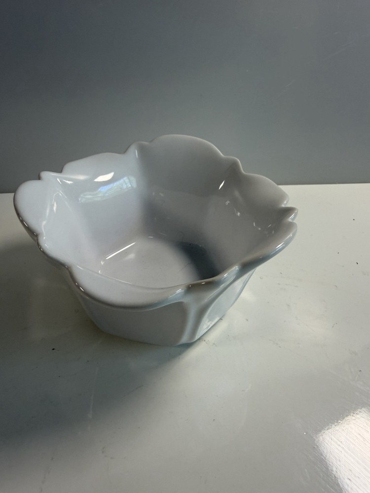 Pier 1 Imports White Scalloped Bowl Dish Trinket Jewelry Stoneware Ceramic