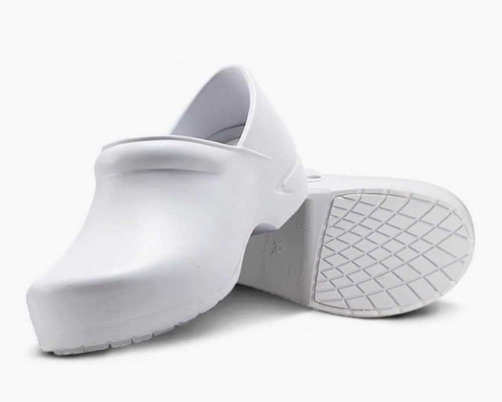 New! Anywear Slip-On Nursing Clogs Oil an Wet Slip Resistant Women Sz 10 Comfort