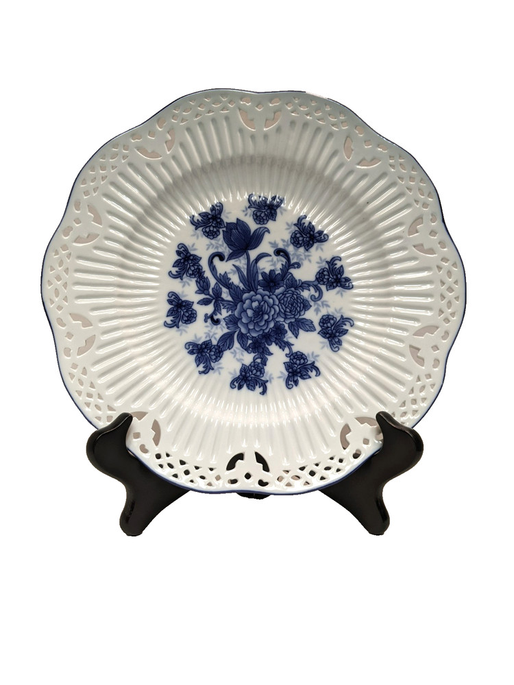Vintage Cracker Barrel Black & White Porcelain Decor Plate Display Floral 10