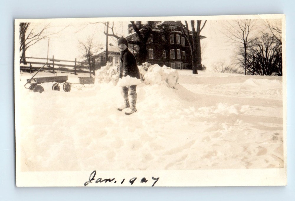 Old Vintage Photo SOLO BOY SHOVELING SNOW WINTER SCENE TOY WAGON SNAPSHOT