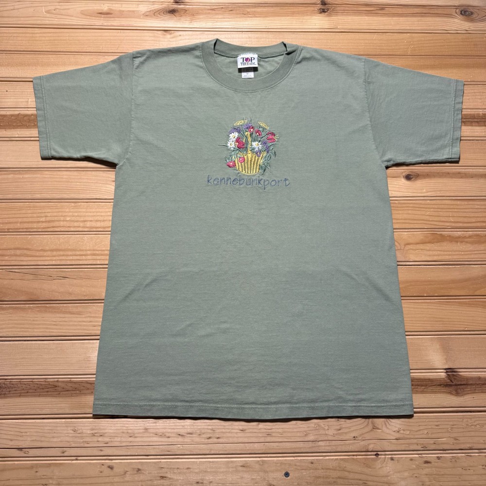 Vintage 90s Kennebunkport Flower Basket Embroidered Graphic T-Shirt USA - Medium