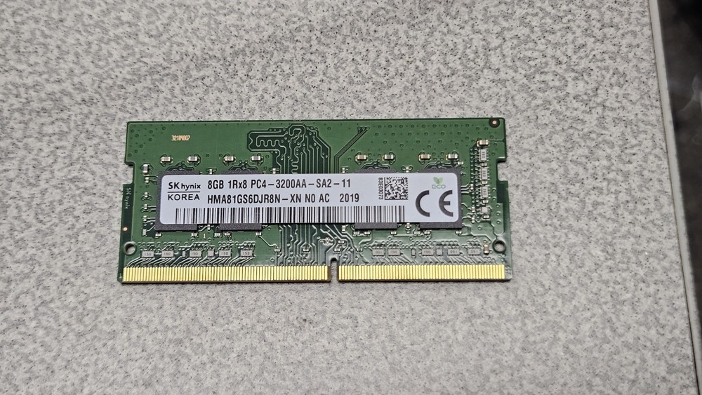 SK hynix 8GB DDR4 SO-DIMM PC4-3200AA 260-Pin RAM HMA81GS6DJR8N-XN