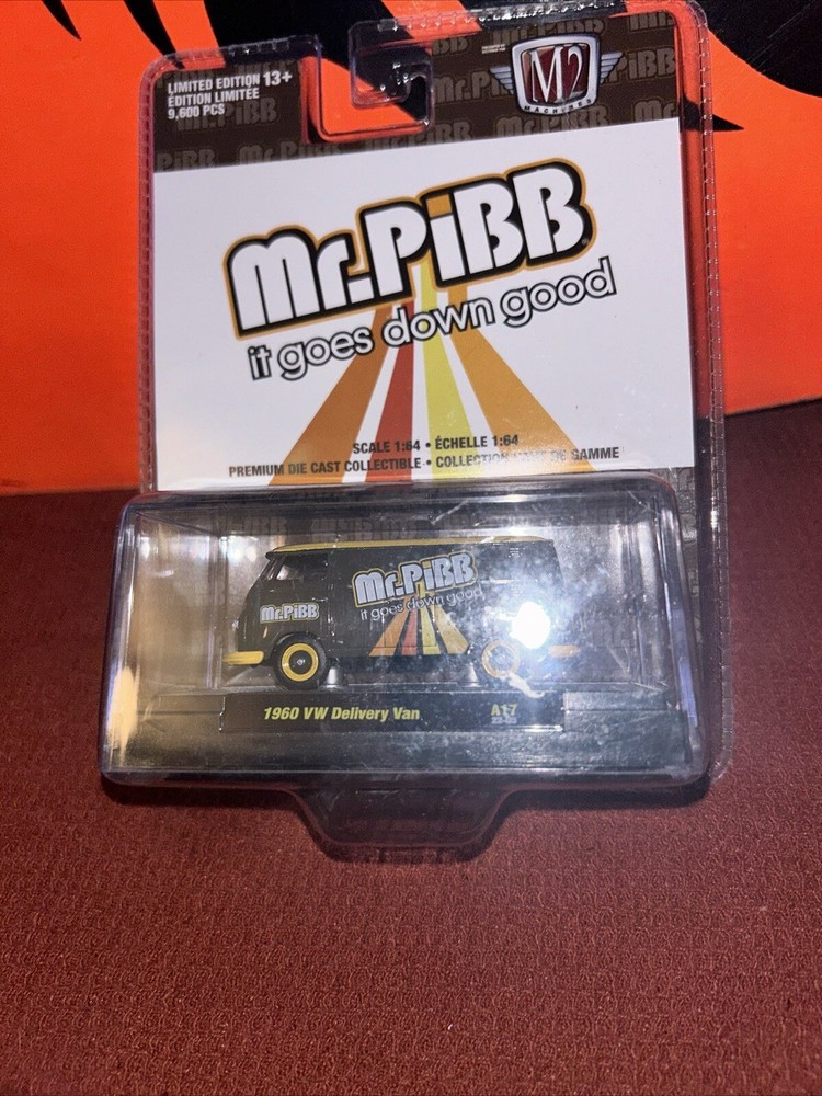 M2 Machines 1960 Volkswagen Bus 