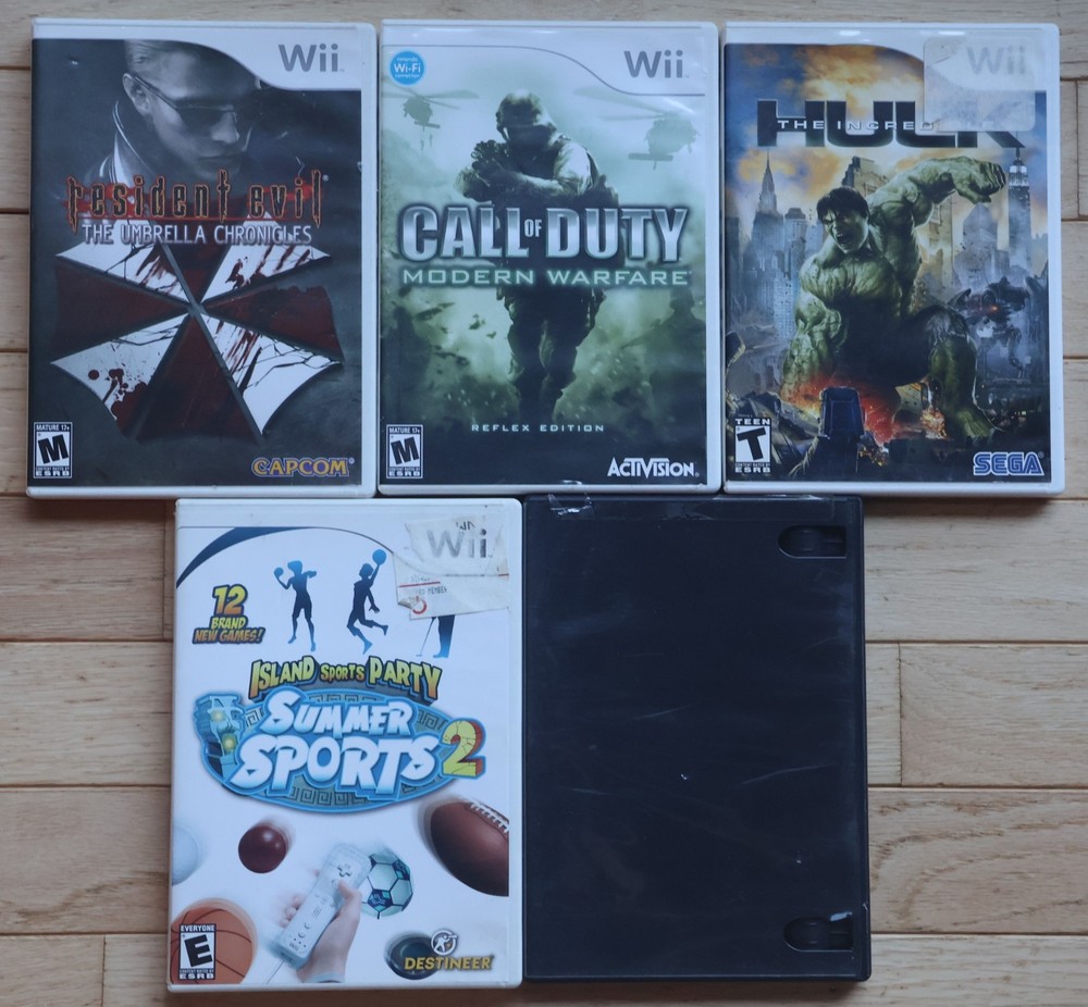 Wii Game Lot: Resident Evil, Call of Duty, Hulk, Island Sports, Smackdown Tested